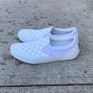 Vans Slip-On Reflect White Skate Shoes. UNISEX. Vans Slip-On Reflect White Skate Shoes. UNISEX.